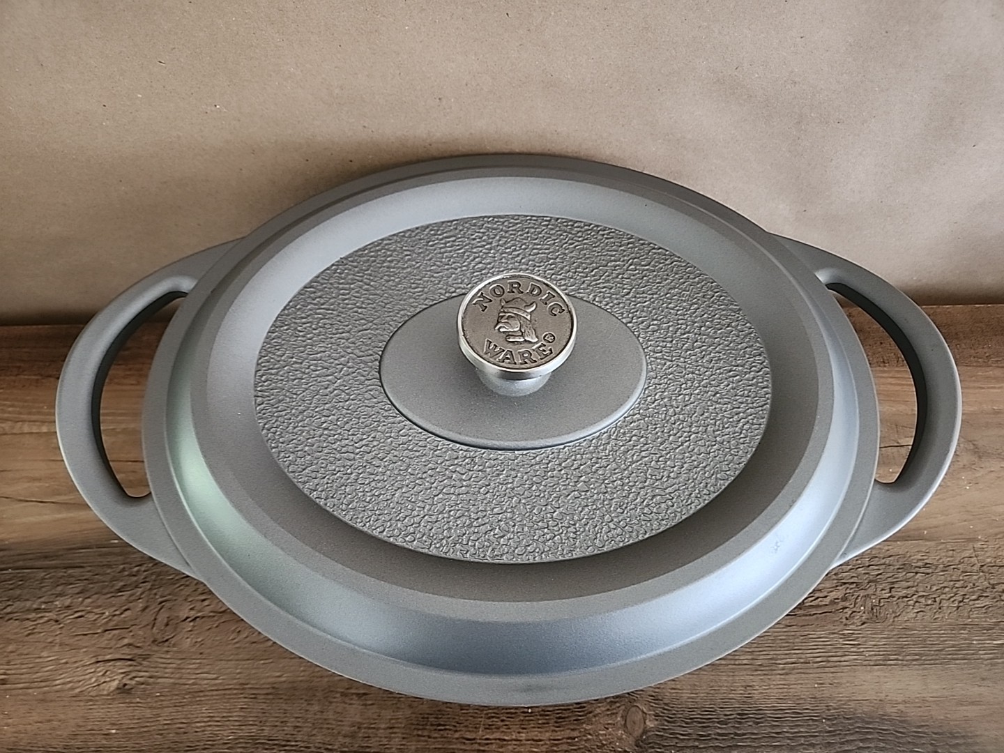 NORDIC WARE 6qt Dutch Oven/Roaster with Lid Cast Aluminum MADE IN USA