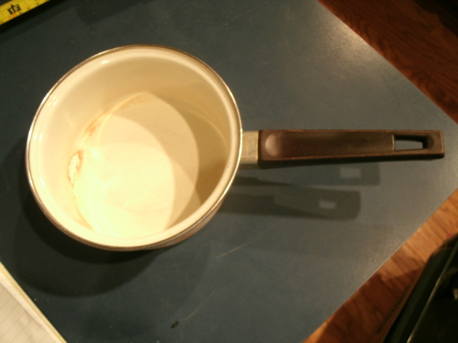 Vintage Saucepan with Beautiful Design – 6.5″ Diameter