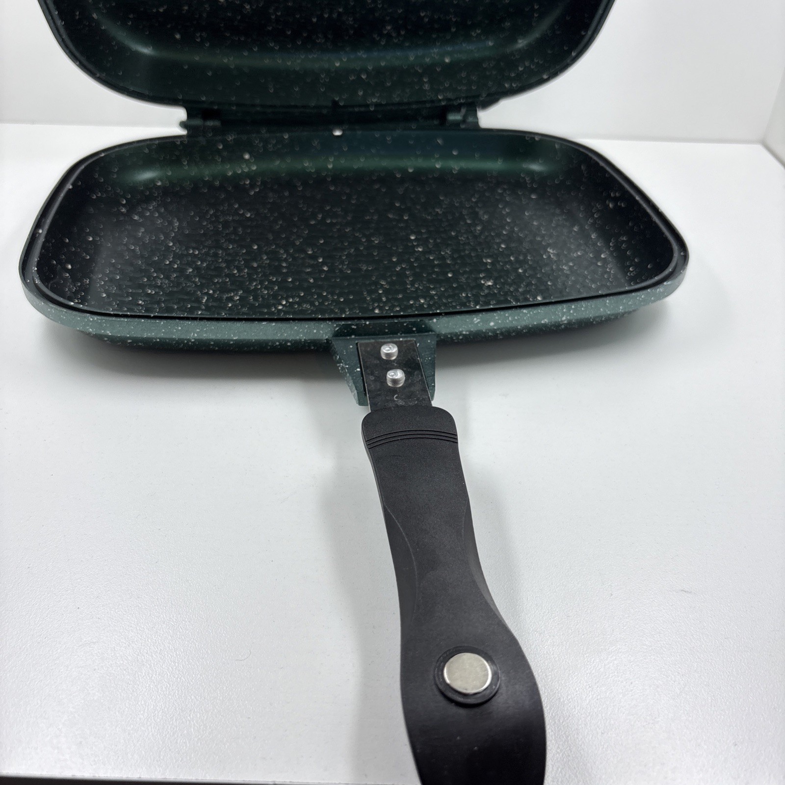 Dessini Aluminium Die Cast Double Sided 2 Grill Pan Made in Italy