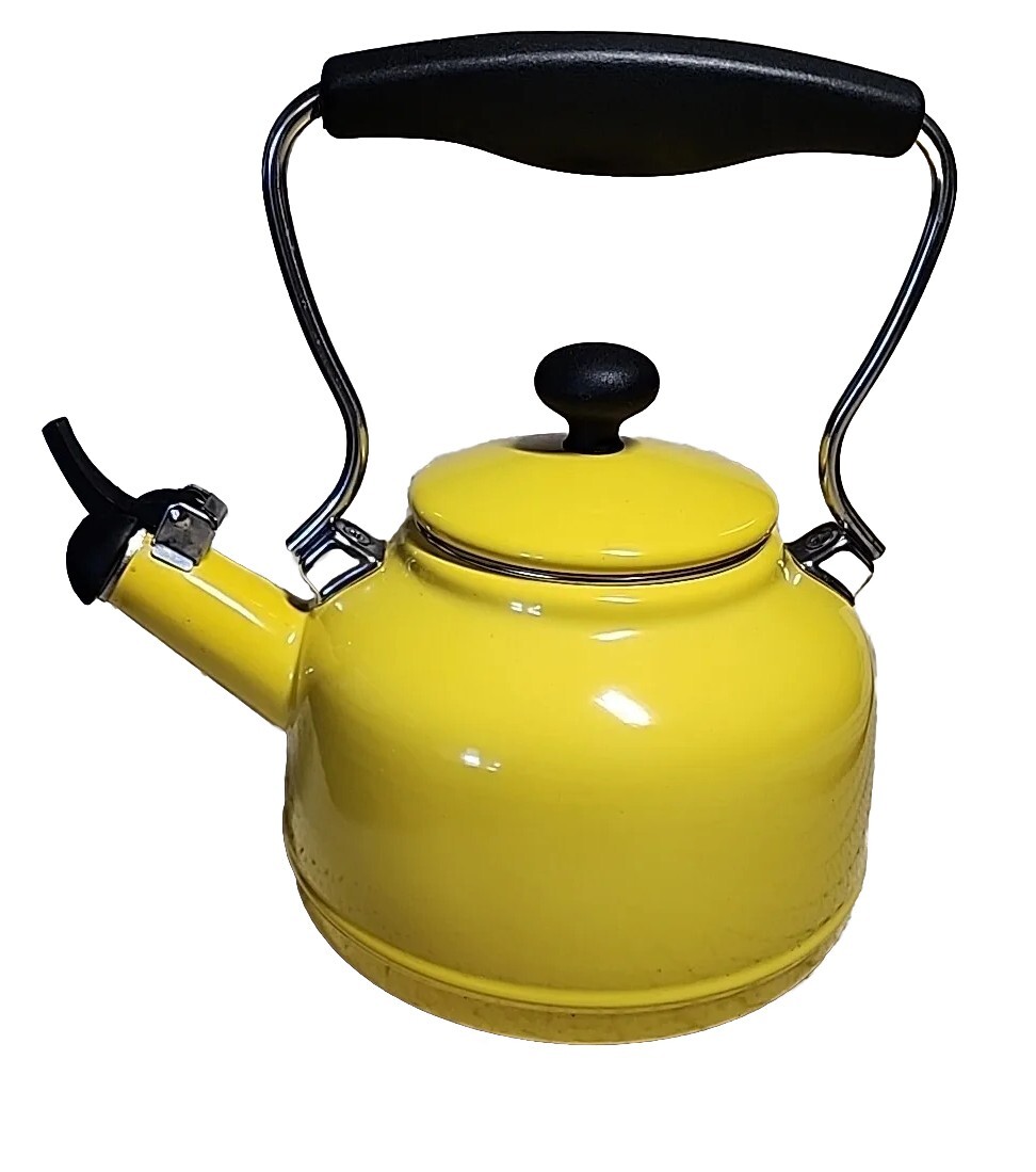 Chantal Teapot Kettle Enamel Steel Canary Yellow 1.7 Quart Read Flaw Limited Ed