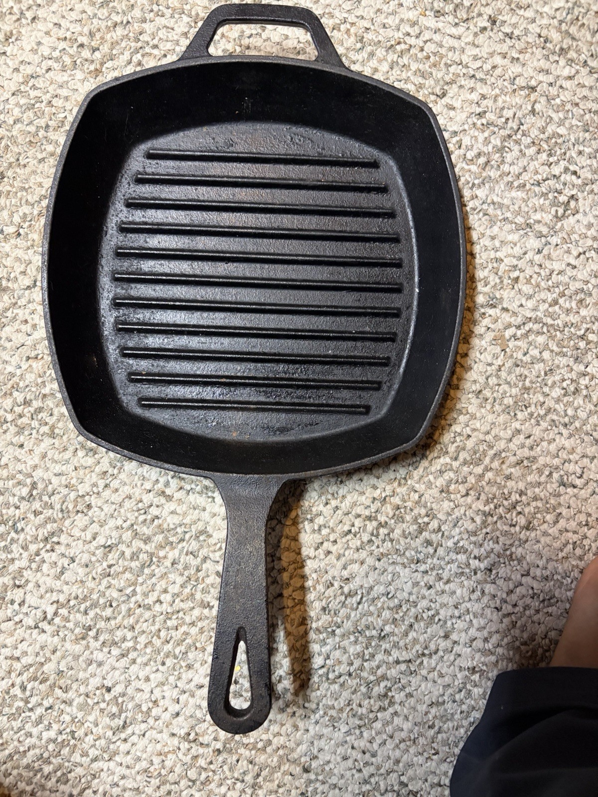 Smith & Clark 10in Square Cast Iron Grill Pan, Uncoated, Long Handle