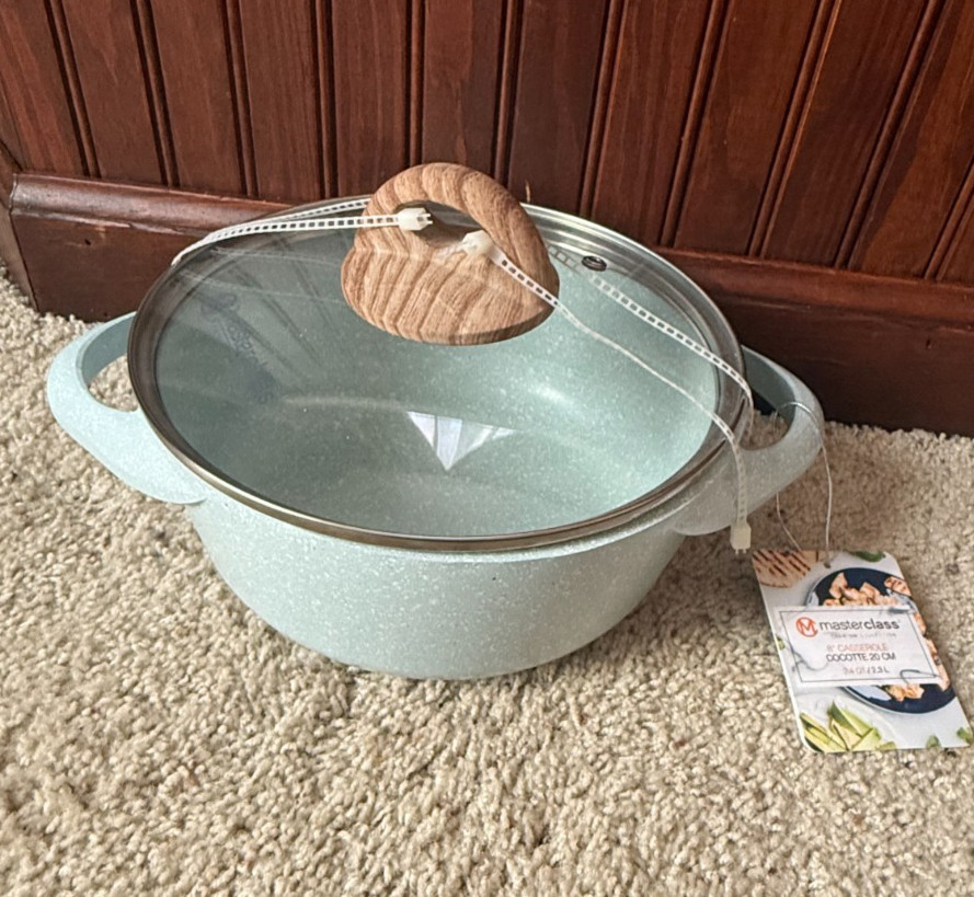 NEW MASTERCLASS PREMIUM COOKWARE LIGHT SKY BLUE SPECKLED CASSEROLE 8″ LID