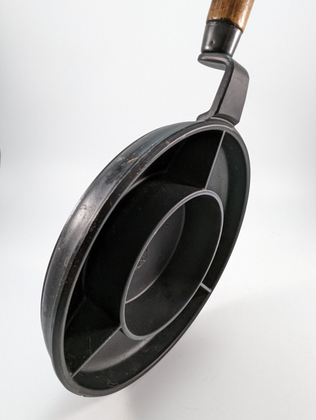 Nordic Ware Crepes n’ Things Cast Aluminum Crepe Pan with Wooden Handle