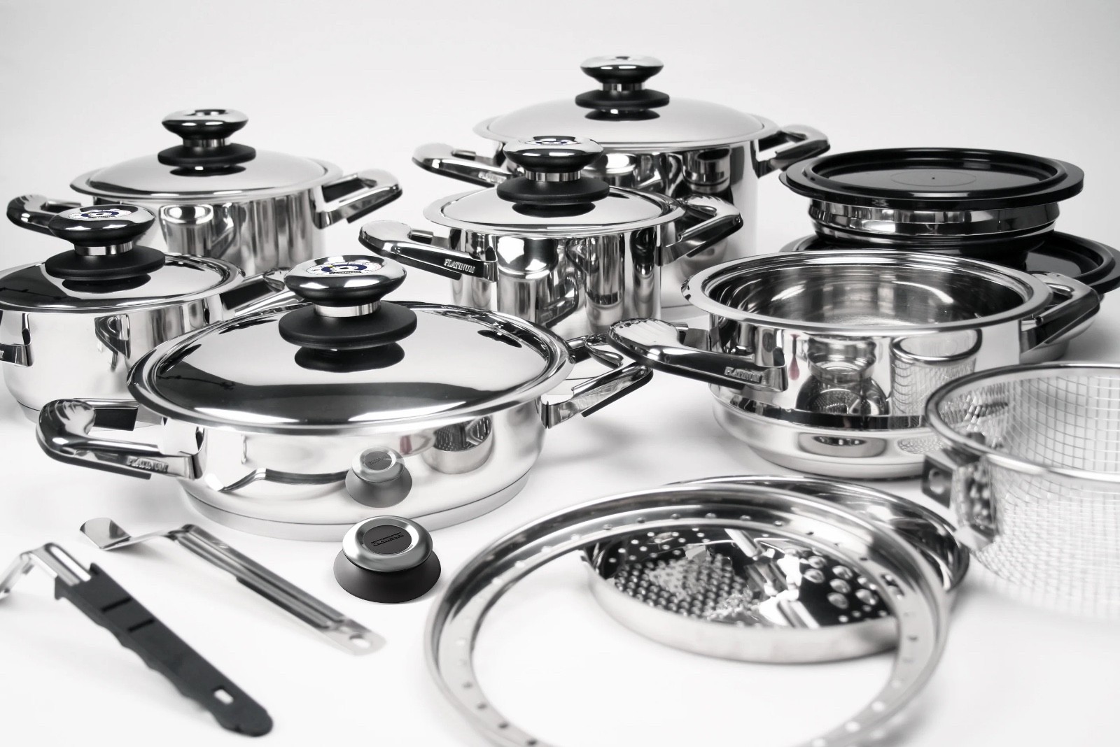 Professional Platinum “Family Set” 21‐Piece Cooking System (Brand New, Unopened)