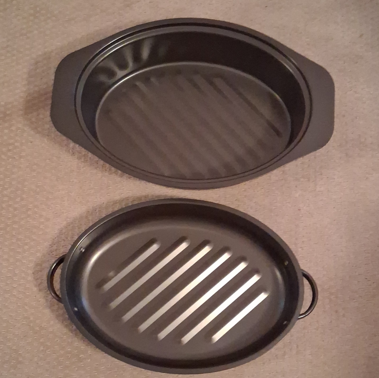 2-Piece Oval Nonstick Ridged Grill Pan Set Black Side Handles, 500°F