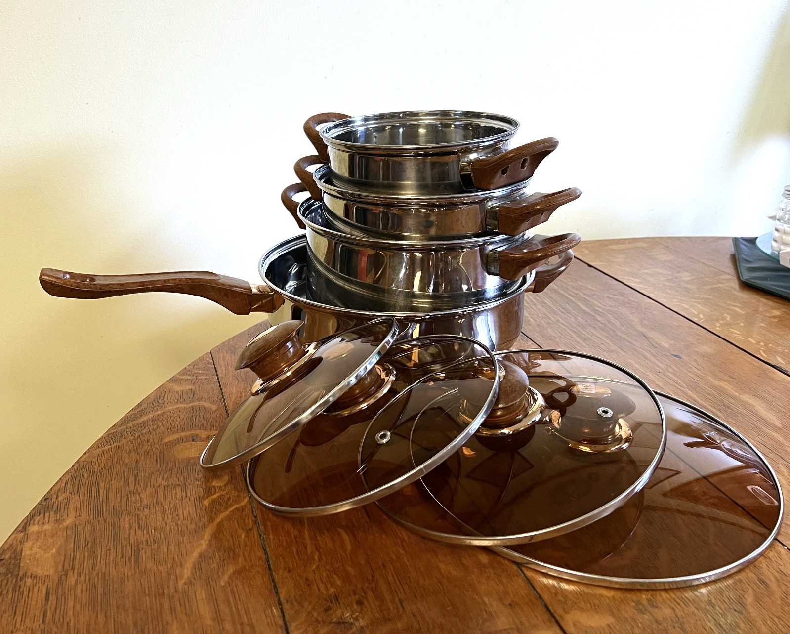 Uniware Stainless Steel Cookware Set Pots Pans & Frying Pan ~ Set of 4 with Lids