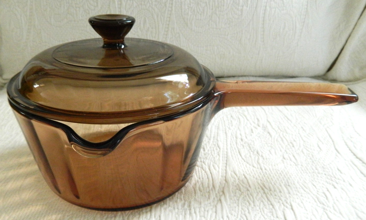 VTG Visions Pyrex Corning Ware Amber 1.0L Sauce Pan Pot W/ Lid Fluted EUC Handle