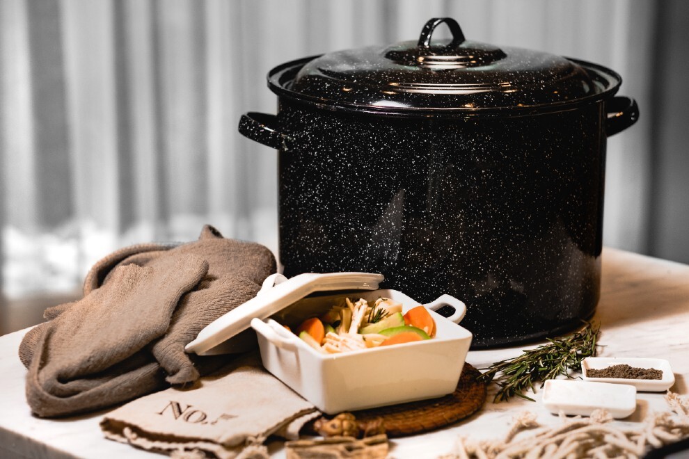 Granite Ware Stock Pot, 12 Qt – Speckled Black