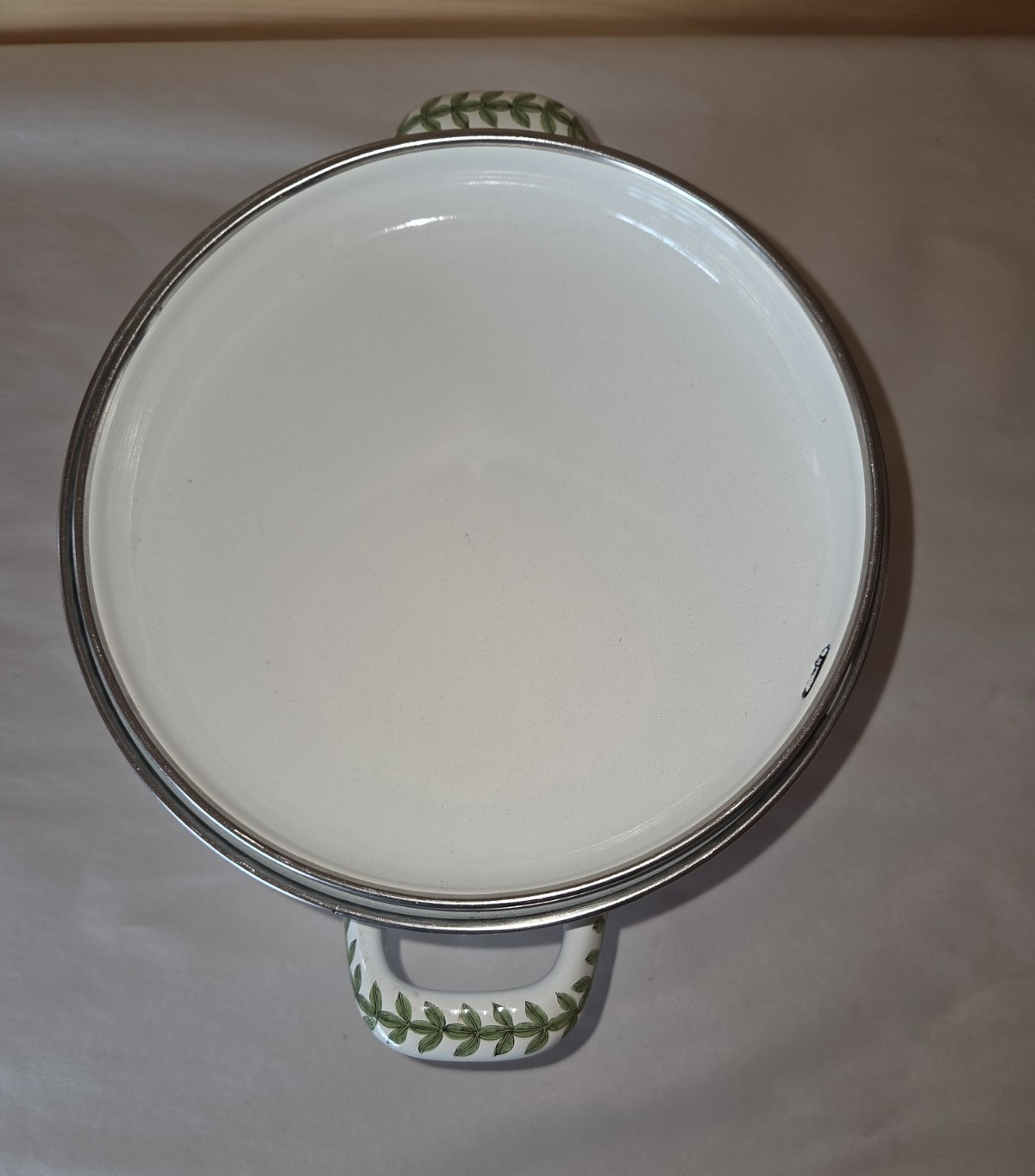 Portmeirion Botanic Garden Daisy 2 Quart Enamelware Casserole w/Lid Very Good!