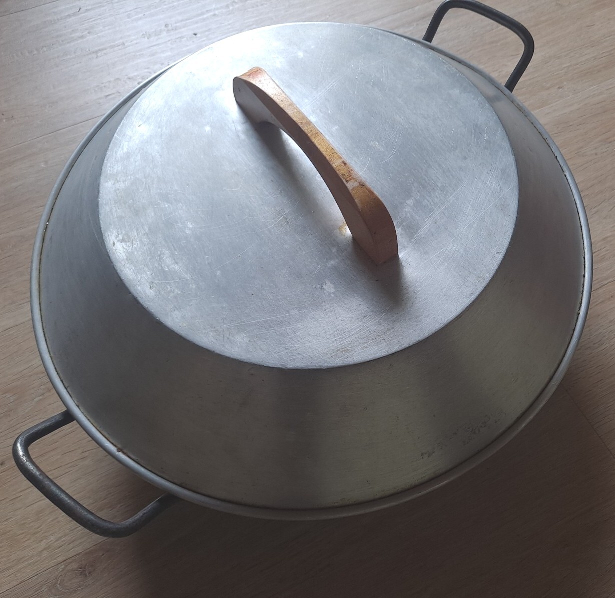 Vintage Commercial Carbon Steel Wok Chinese 17.5″ Welded Handle Industrial Lid