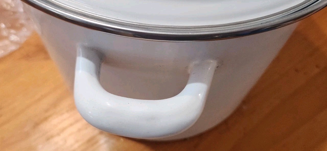 White Enamelware Silver Trim Stock Pot with Handles 6 Qt 12 X8 Farmhouse