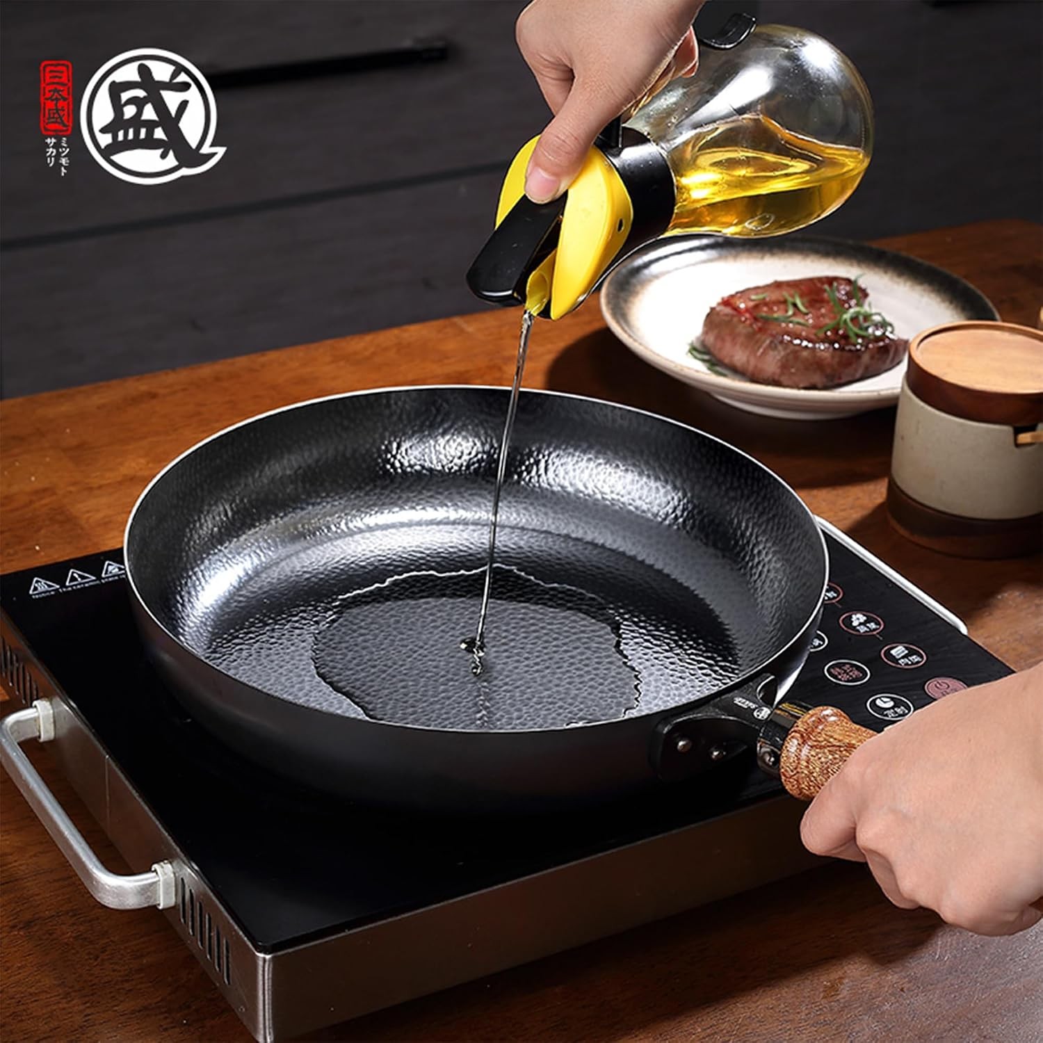 11-Inch Japanese Iron Skillet, Flat Bottom | No synthetic coating, hammered iron