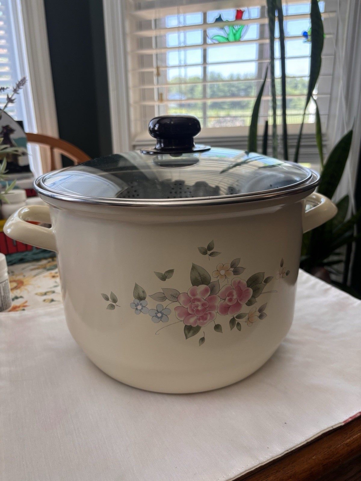 Vintage Pfaltzgraff Tea Rose Enameled 8 Qt Stock Pot with Steamer Insert Basket