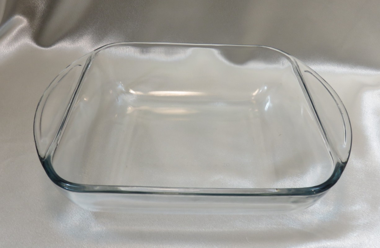 Anchor Hocking Essentials Casserole Baking Dish 8″ x 8″ x 2-1/2″ With Lid 2 QT