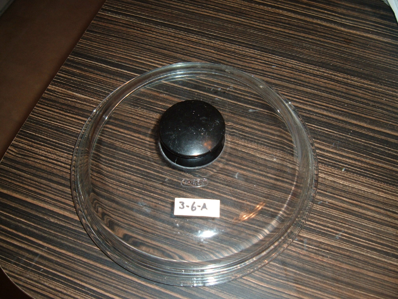 Clear glass PYREX domed lid with black knob, lot 3-6-A, fits 9-3/8 opening