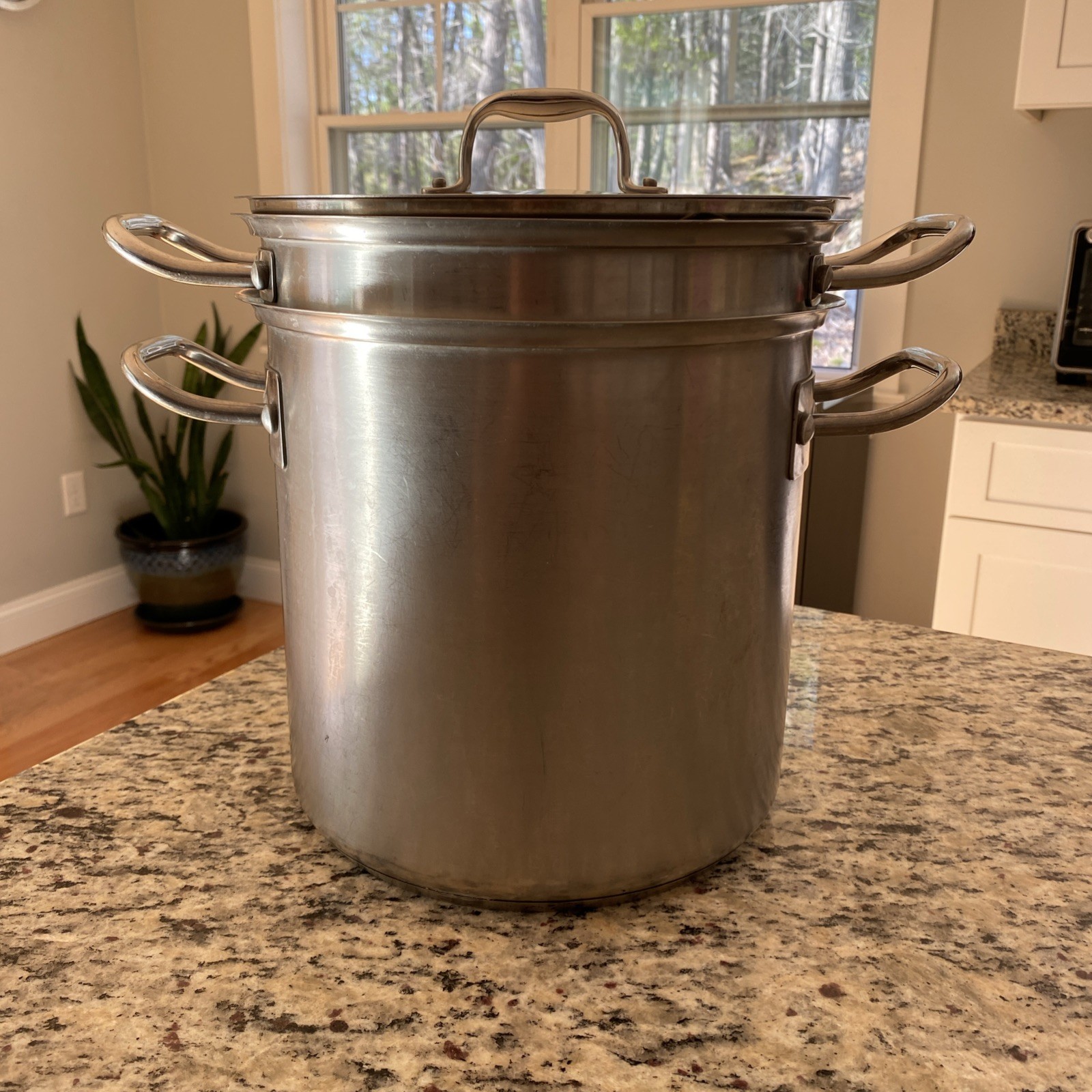 Kirkland Signature Professional 12 QT Stock Pot w/ 2 Steamers & Lid
