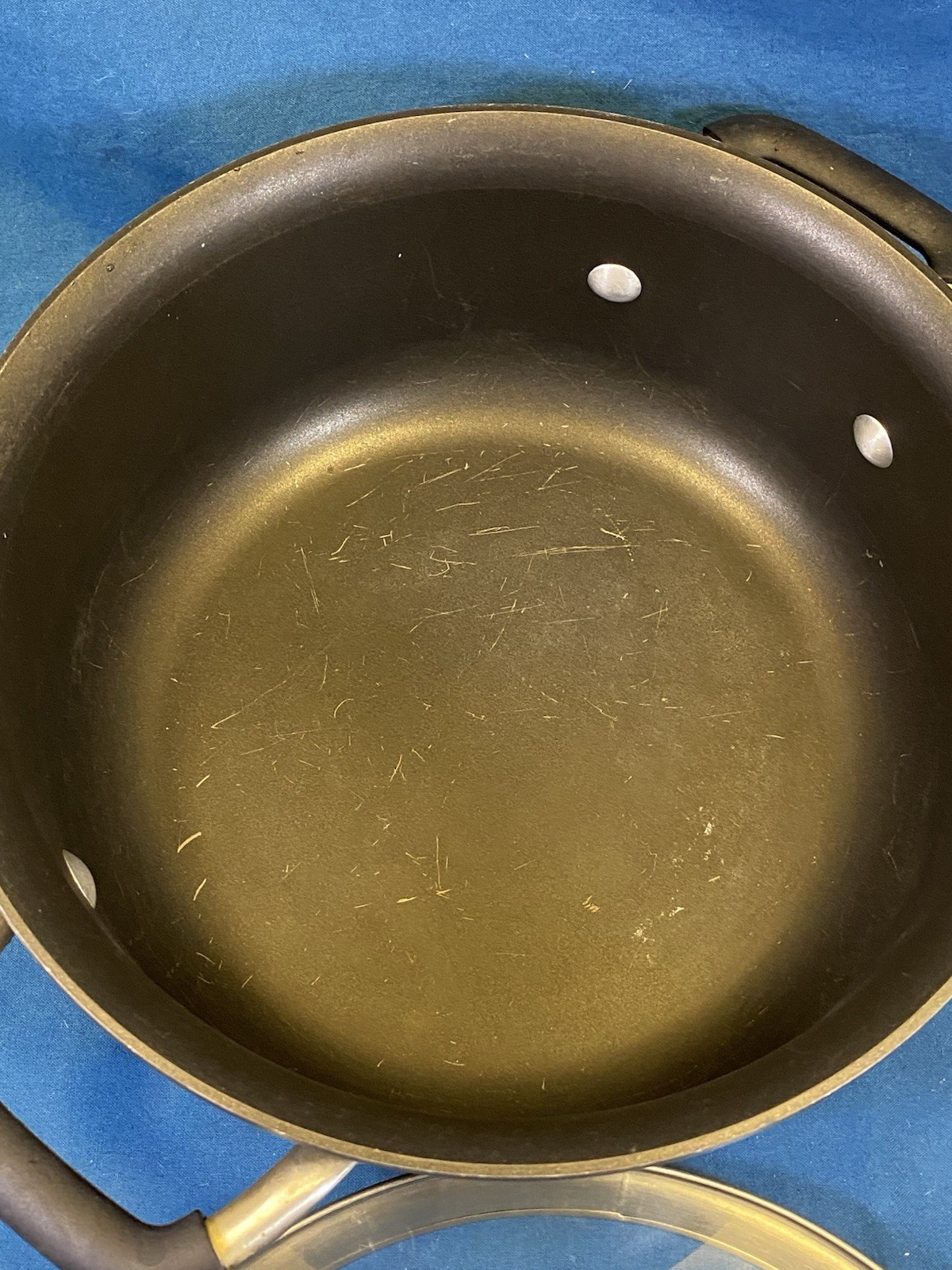 Kitchen Essentials Calphalon Anodized Aluminum 5 Qt Stock Pot Pan 8785 & Lid