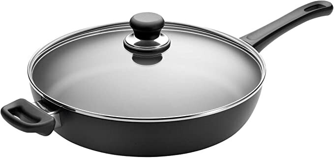 Scanpan USA Inc Classic Saute Pan, 4.25 quarts, Black