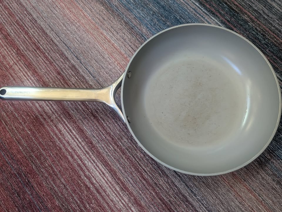 Caraway 10.5in Fry Pan Non-Stick Ceramic w/Lid-Cream-Used