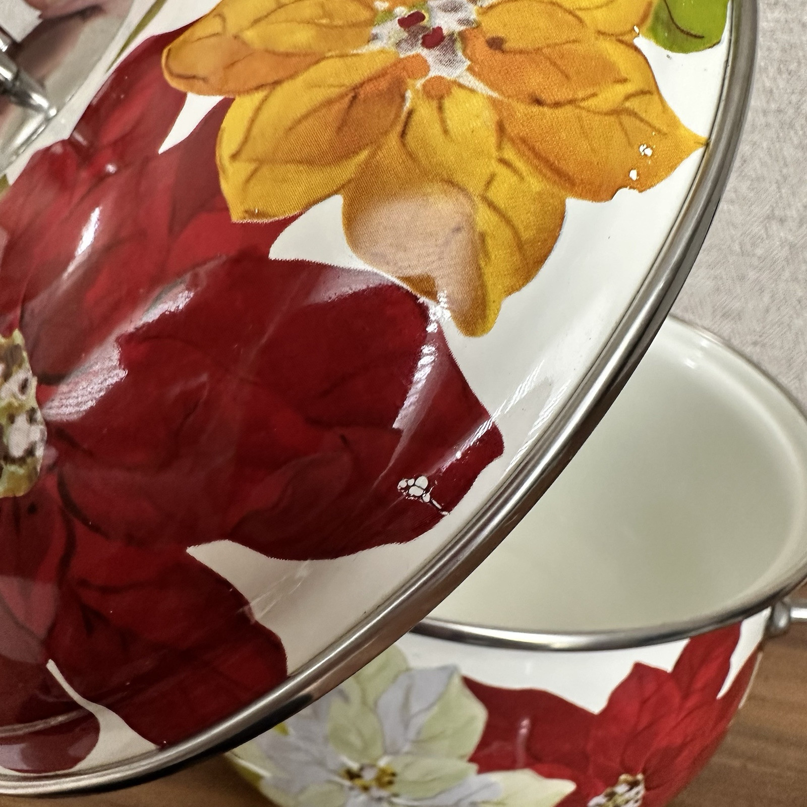 The Pioneer Woman Christmas Holiday Frontier Poinsettia 4 Qt Dutch Oven Cooking