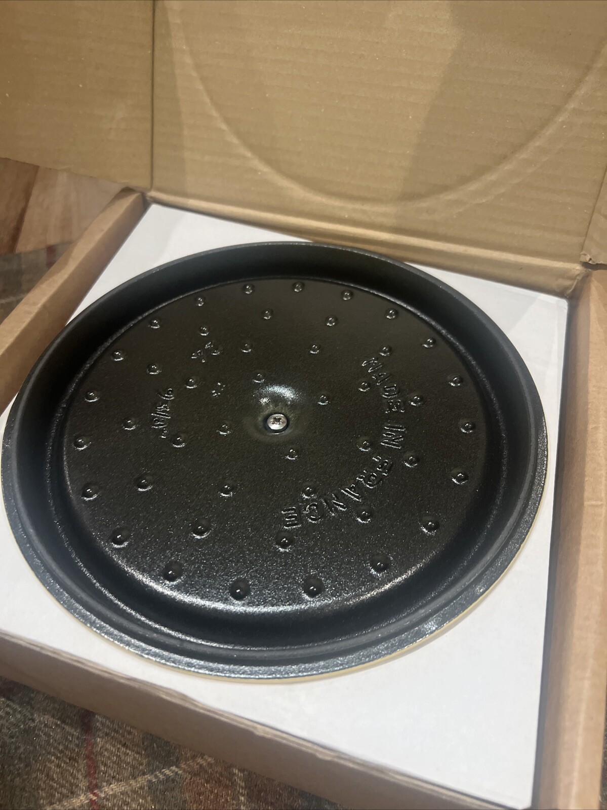 Staub 3.9 Quart Round Cocotte In Citron NEW In Box Issue Free France