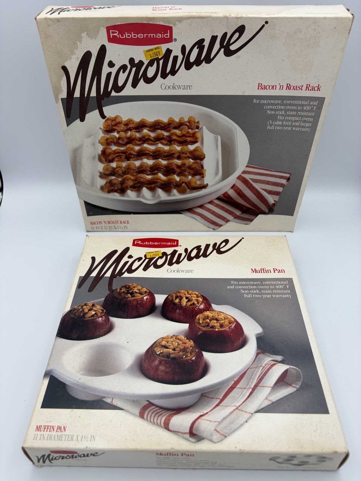 Lot of 2 Rubbermaid Microwave Cookware Bacon Roast Rack 5518 Muffin Pan 5574