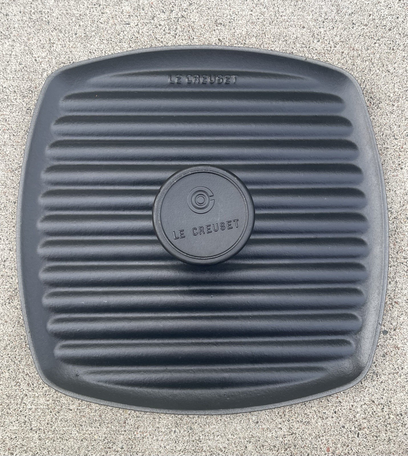 Le Creuset Panini Grill Press Enameled Cast Iron Square Black 9.25″