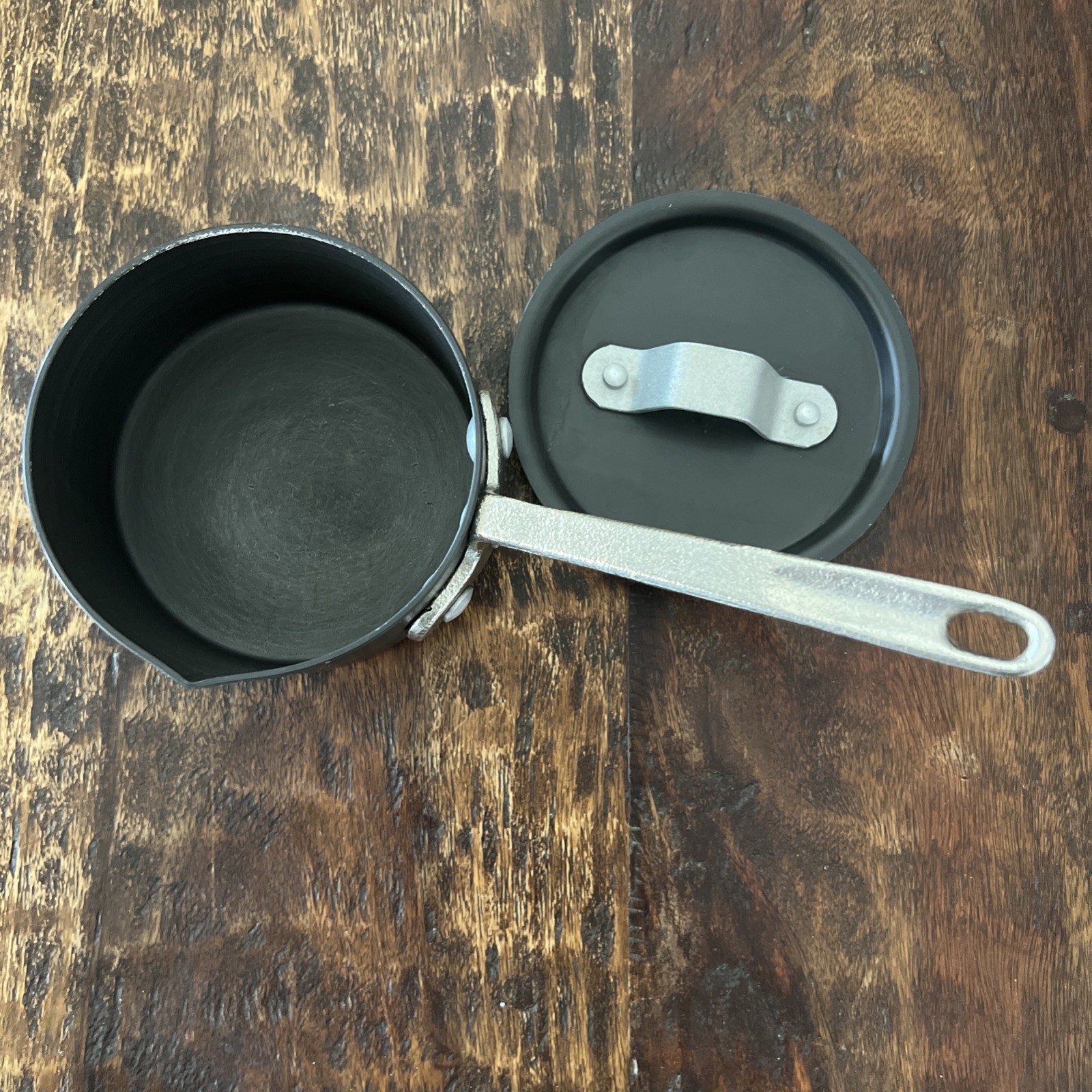 Calphalon Commercial Anodized Aluminum 1/2qt. (2 Cup) Sauce Pan Pour Spout & Lid