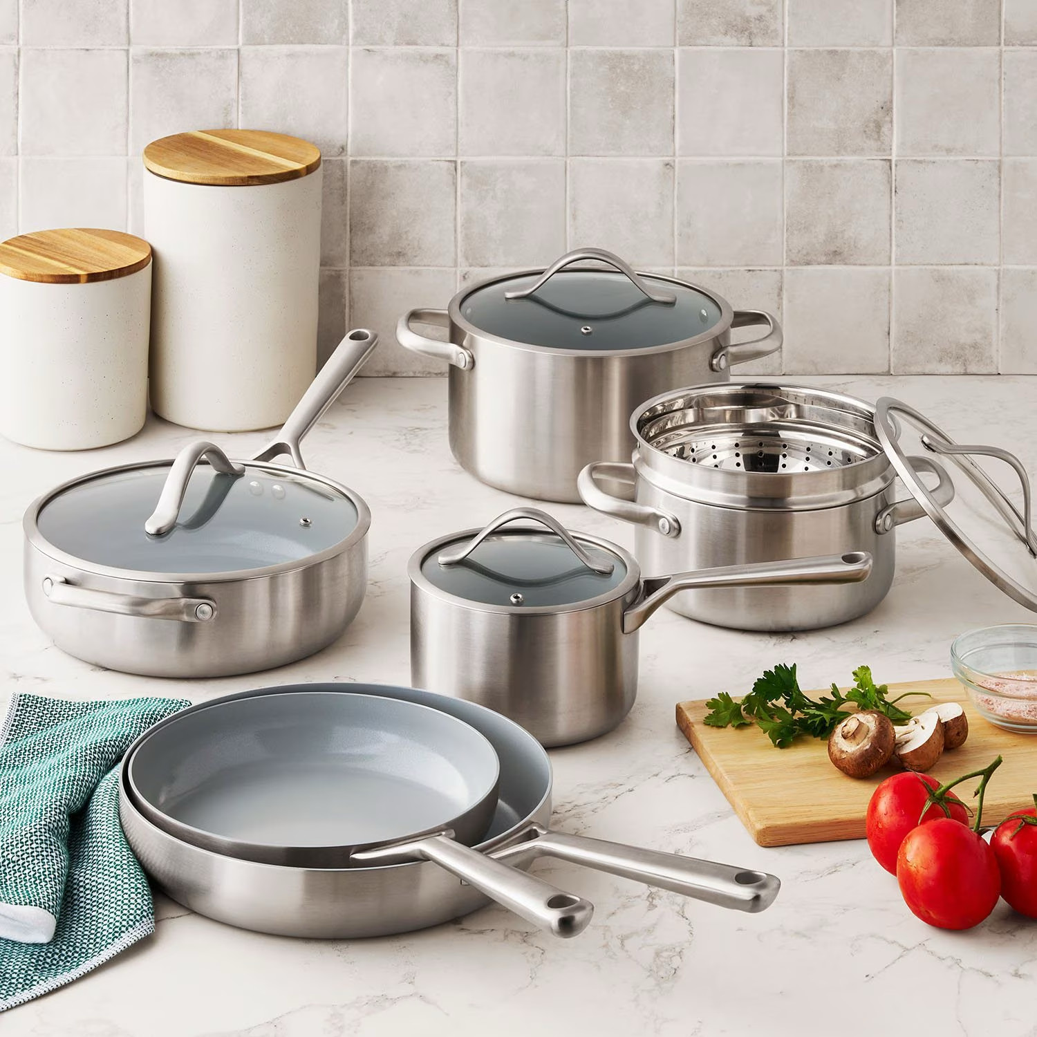 Member’s Mark 11-Piece Modern Tri-Ply Cookware Set with Ceramic Coating. NEW