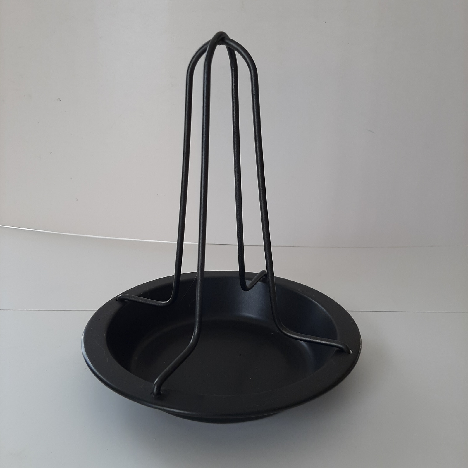 Upright Chicken Roaster Holder BBQ Grill Rack BBQ Baking Pan Slightly Used NICE!