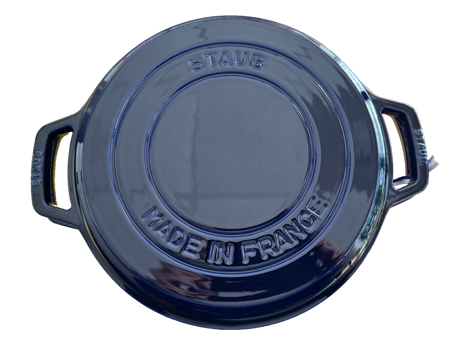 STAUB Cast Iron 7-qt Round Cocotte (Dark Blue)