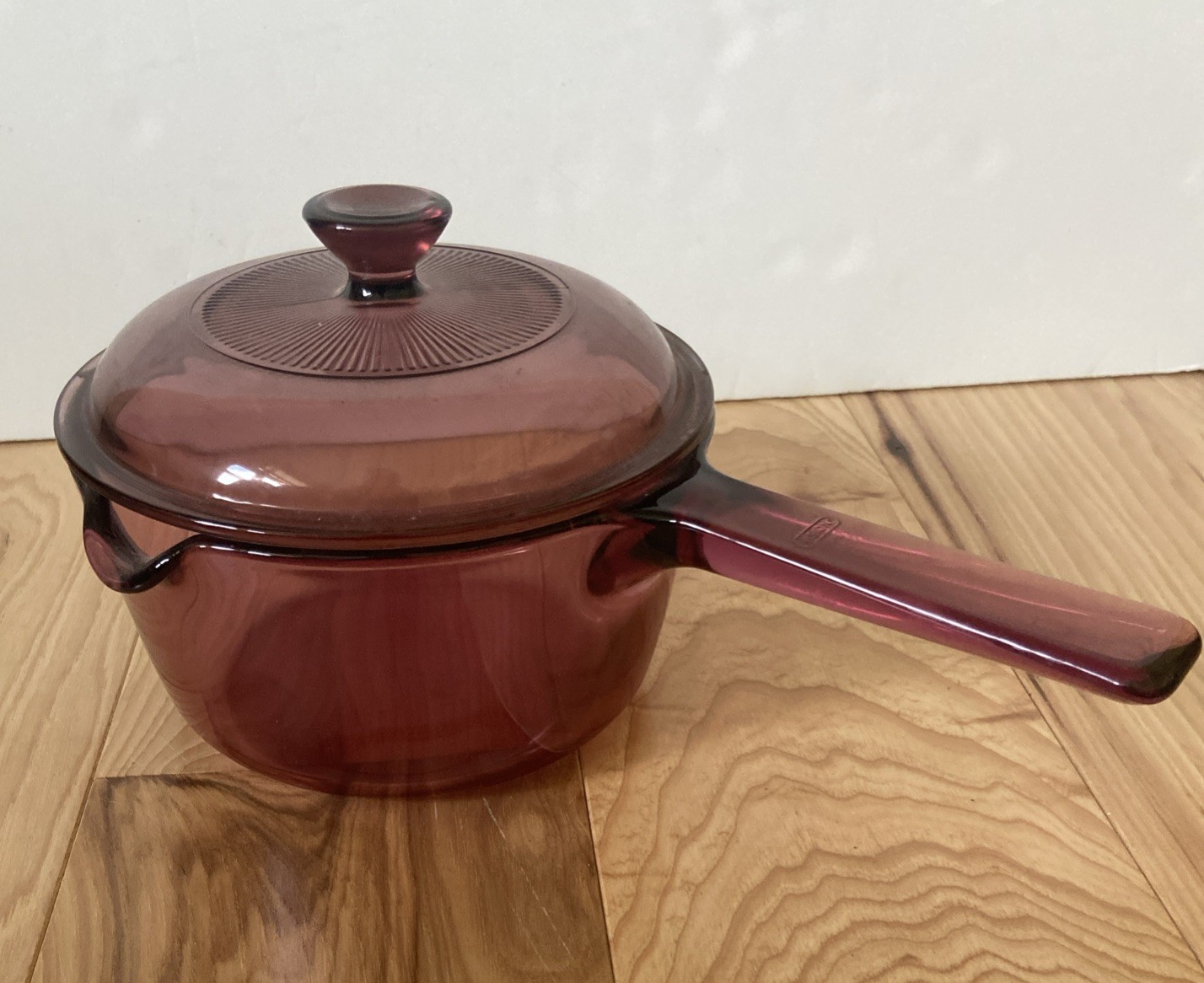 Corning Cranberry Glass Visions 1 L Saucepan w/ Pour Spout & Original Cover
