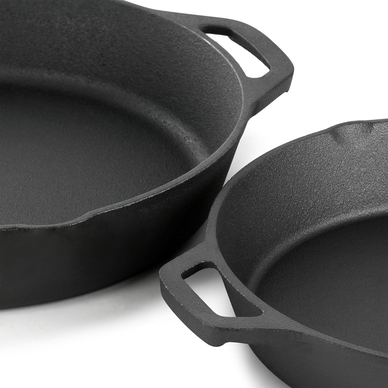 MegaChef 13 Piece Pre-Seasoned Cast Iron Skillet Set Tempered Glass Lids Silicon