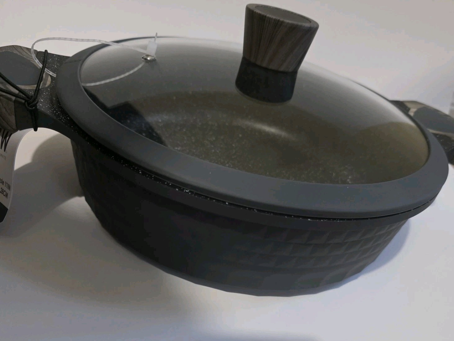 D&W Deane And White Cookware 11″ Low Casserole Pan & Lid Nonstick 4.2QT Charcoal
