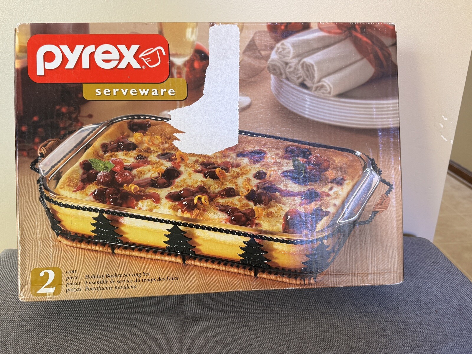 Pyrex Serveware Holiday Serving Set Christmas Tree 2Pc 9×13 Baking Dish NEW