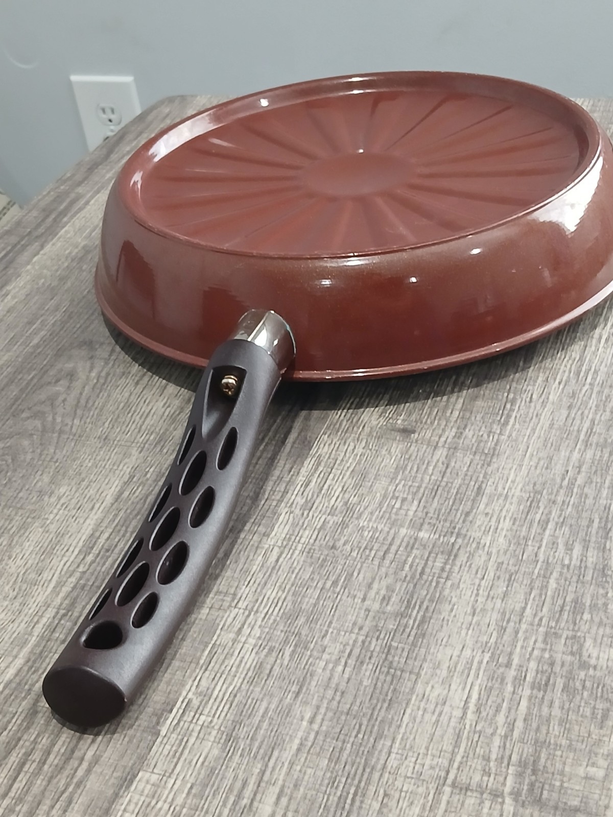 HAPPYCALL. Diamond Nonstick IH Induction. Brown/Smoky Gray. 11.5″ Frying Pan.