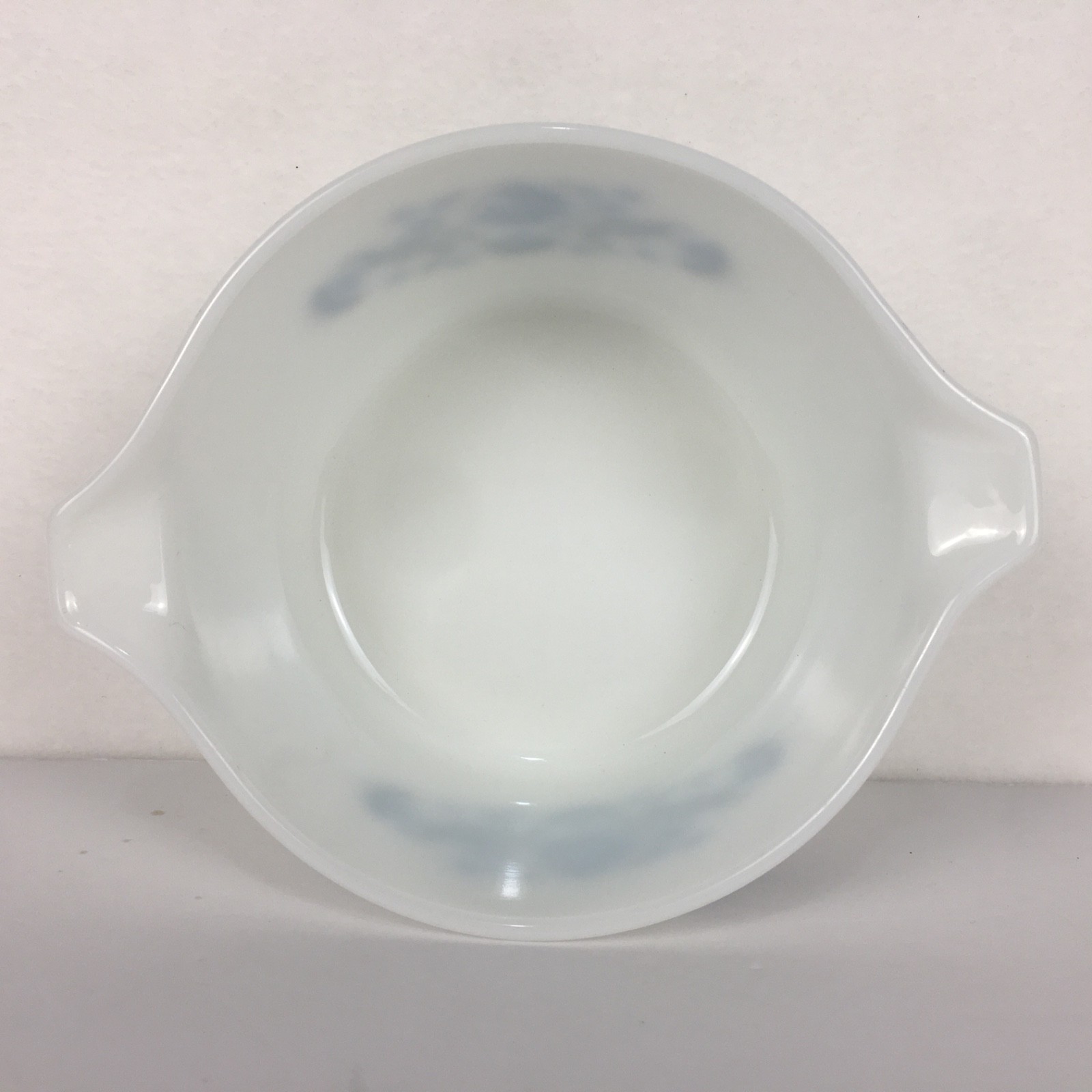 Vintage Willow PYREX Casserole Dish 473 1 Quart MILK GLASS Blue Flowers (READ)
