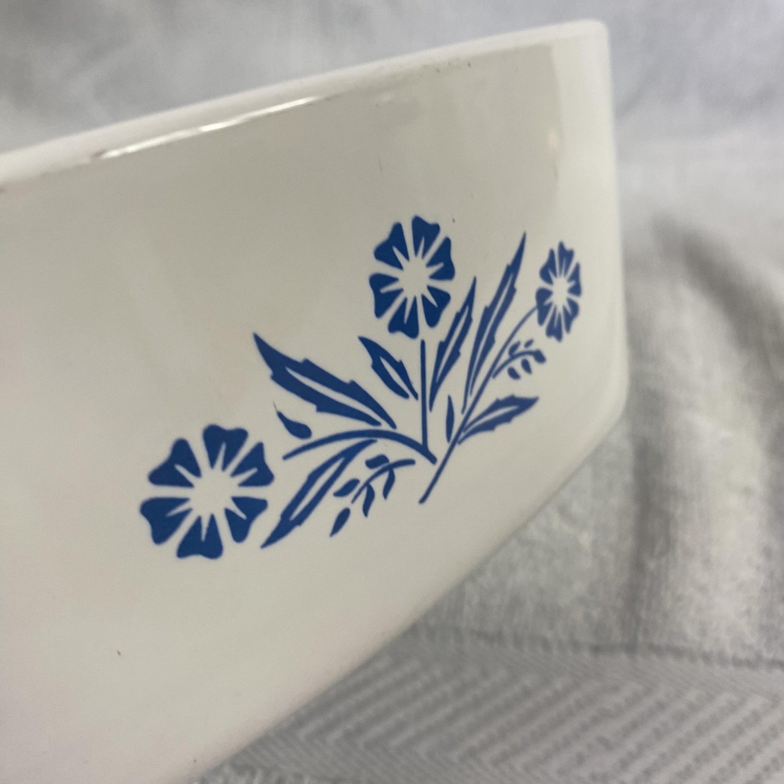 Vintage CorningWare Cornflower Blue Casserole Dish 1.5 Qt A-1 1/2-B White USA