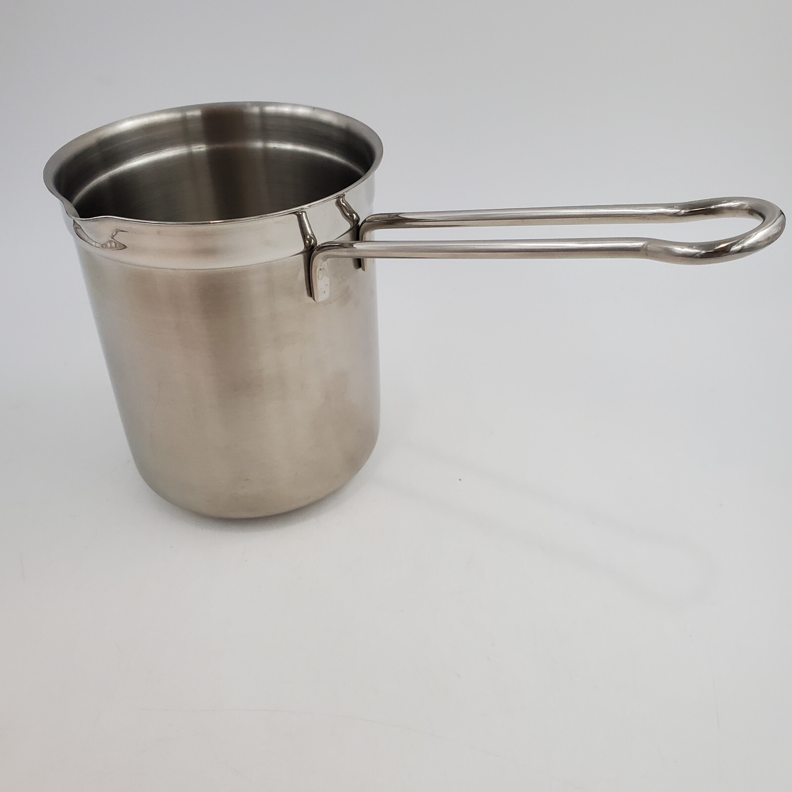 Stainless Steel 1Qt. Pourspout Saucepan Gourmet Standard