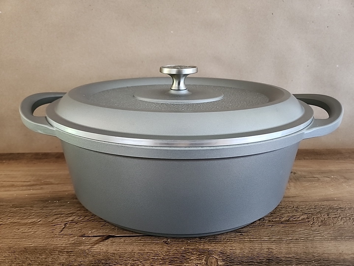 NORDIC WARE 6qt Dutch Oven/Roaster with Lid Cast Aluminum MADE IN USA
