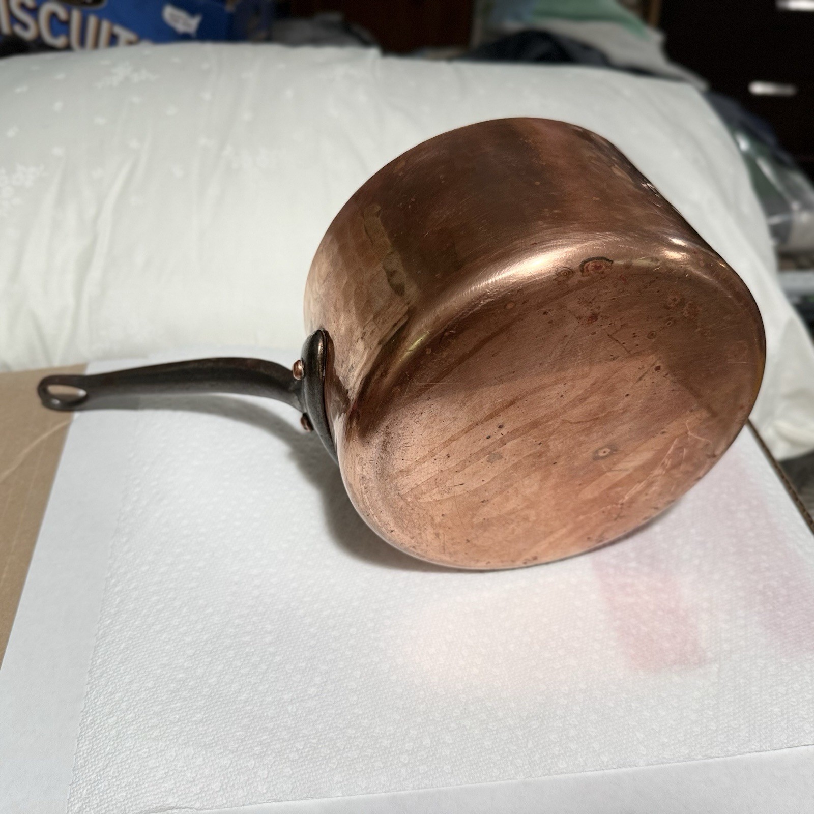 FRANCE COPPER. POT IRON HANDLE VINTAGE. Hammered Nice Condition
