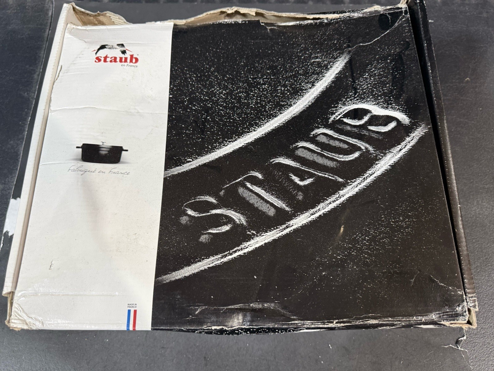 Staub 28cm 6.7L Round Cast Iron Cocotte Roaster Dark Blue