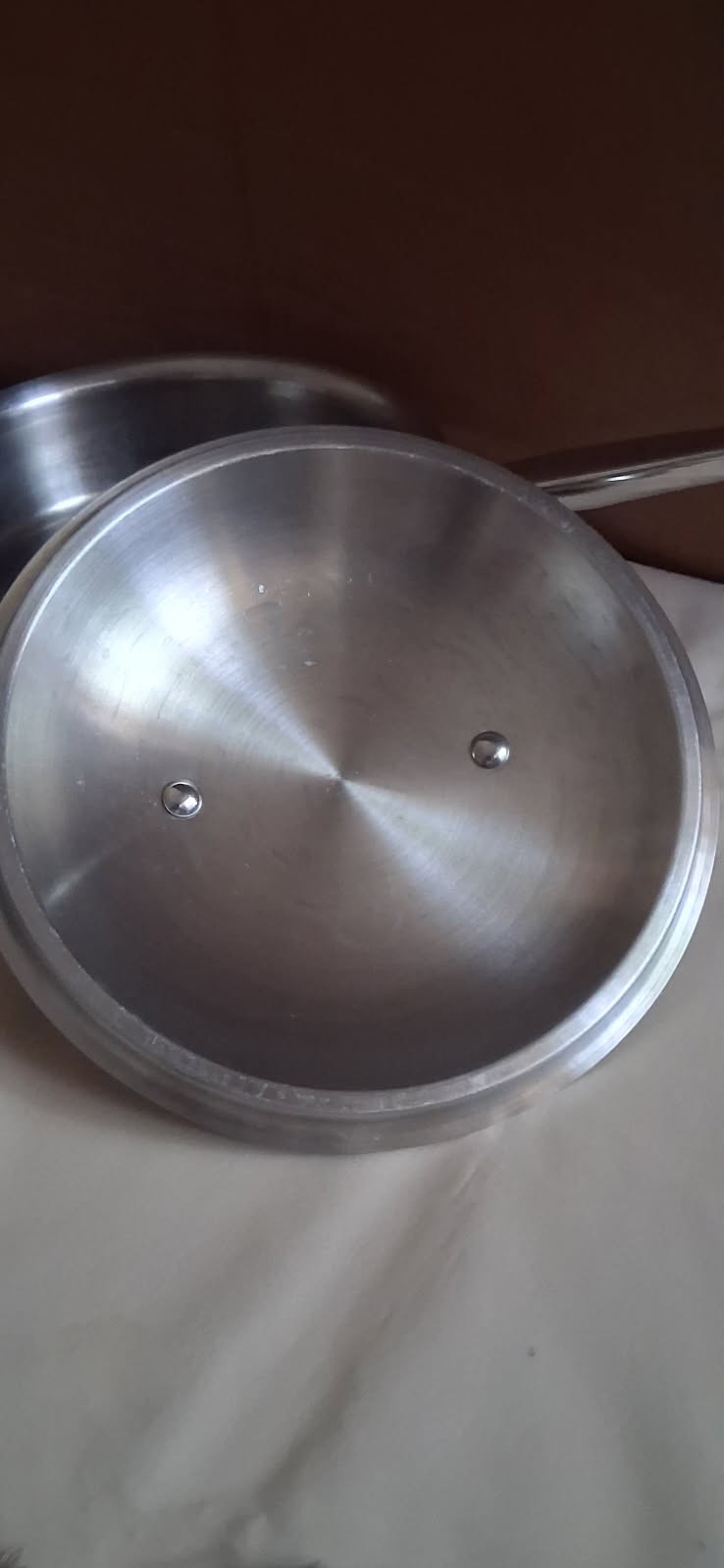 Kirkland Signature Pro Quality Stainless Steel Saute Pan Copper Core 3.5Qt W/Lid