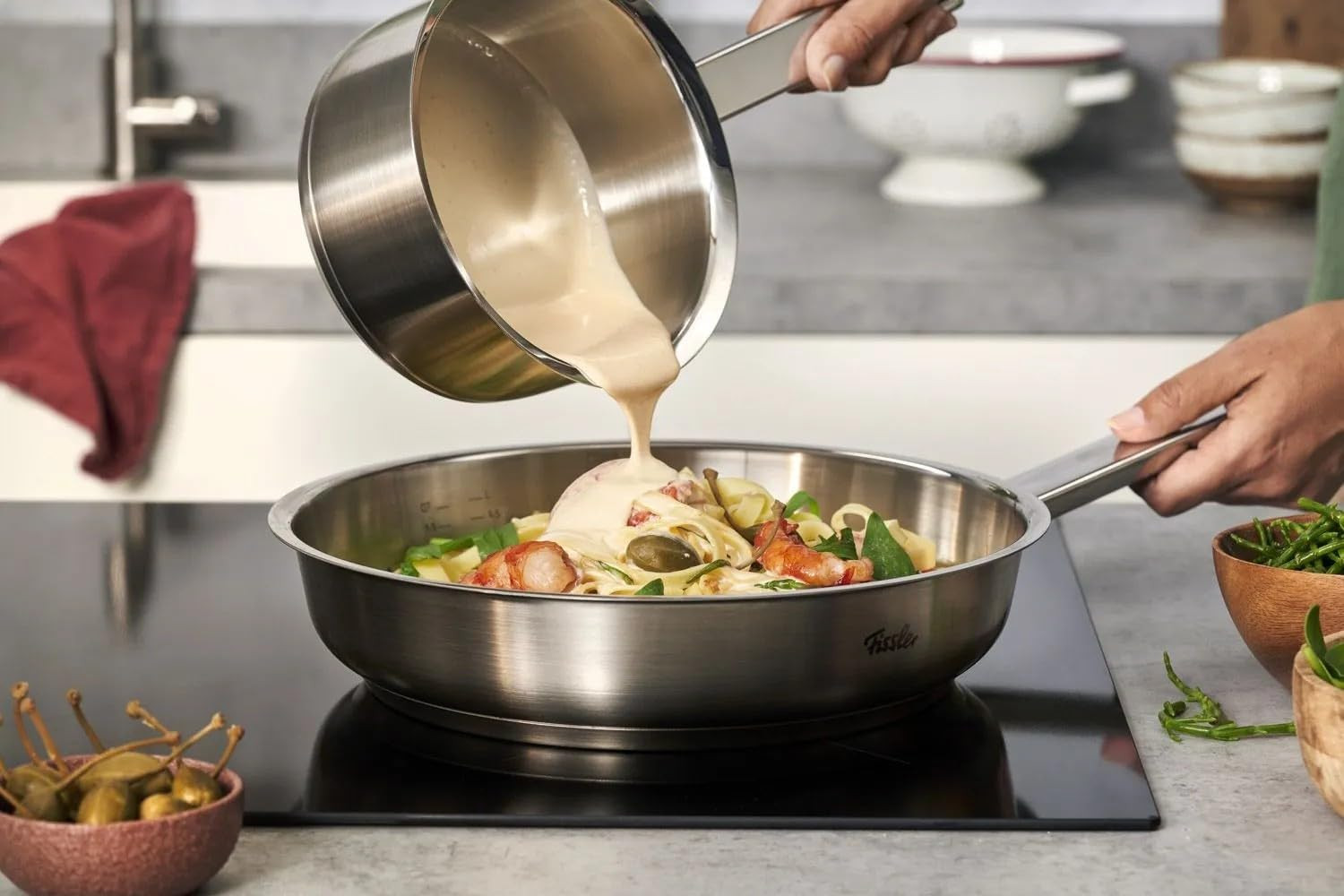 Profi Collection 1.5 Quart Stainless Steel Sauce Pan with Metal Lid