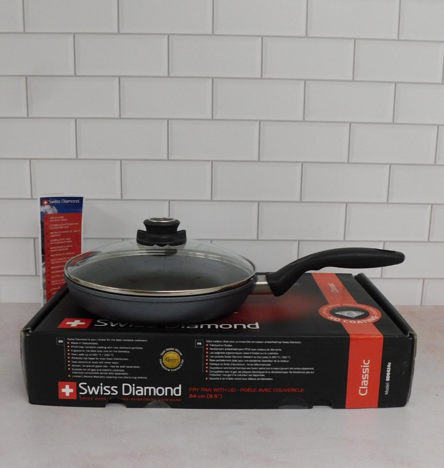 Swiss Diamond Classic HD Nonstick Fry Pan with Glass Lid, 9.5 Inch – NEW