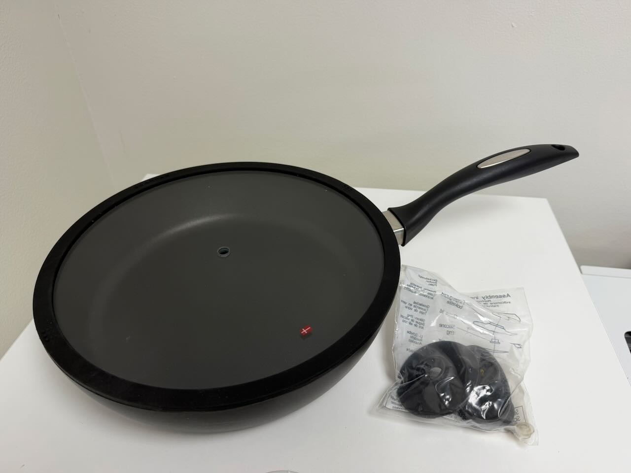 Scanpan IQ 11-Inch Saute Pan with Lid, 2.5 Quart