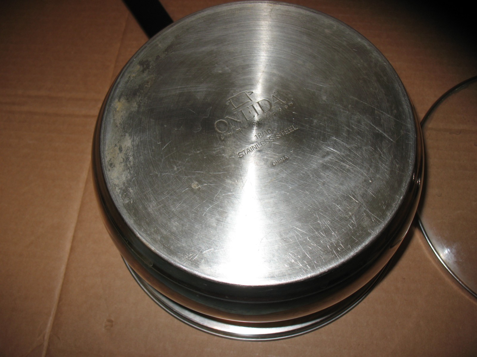 Oneida Immaculate 18/10 Stainless Steel 3 Quart Saucepan With Lid