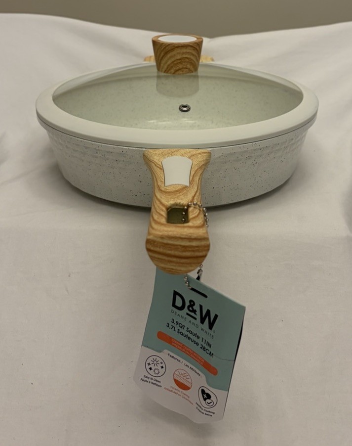 D&W Deane & White 3.9qt Sauté 11” Non-Stick Skillet W/Lid Shiny White NWT