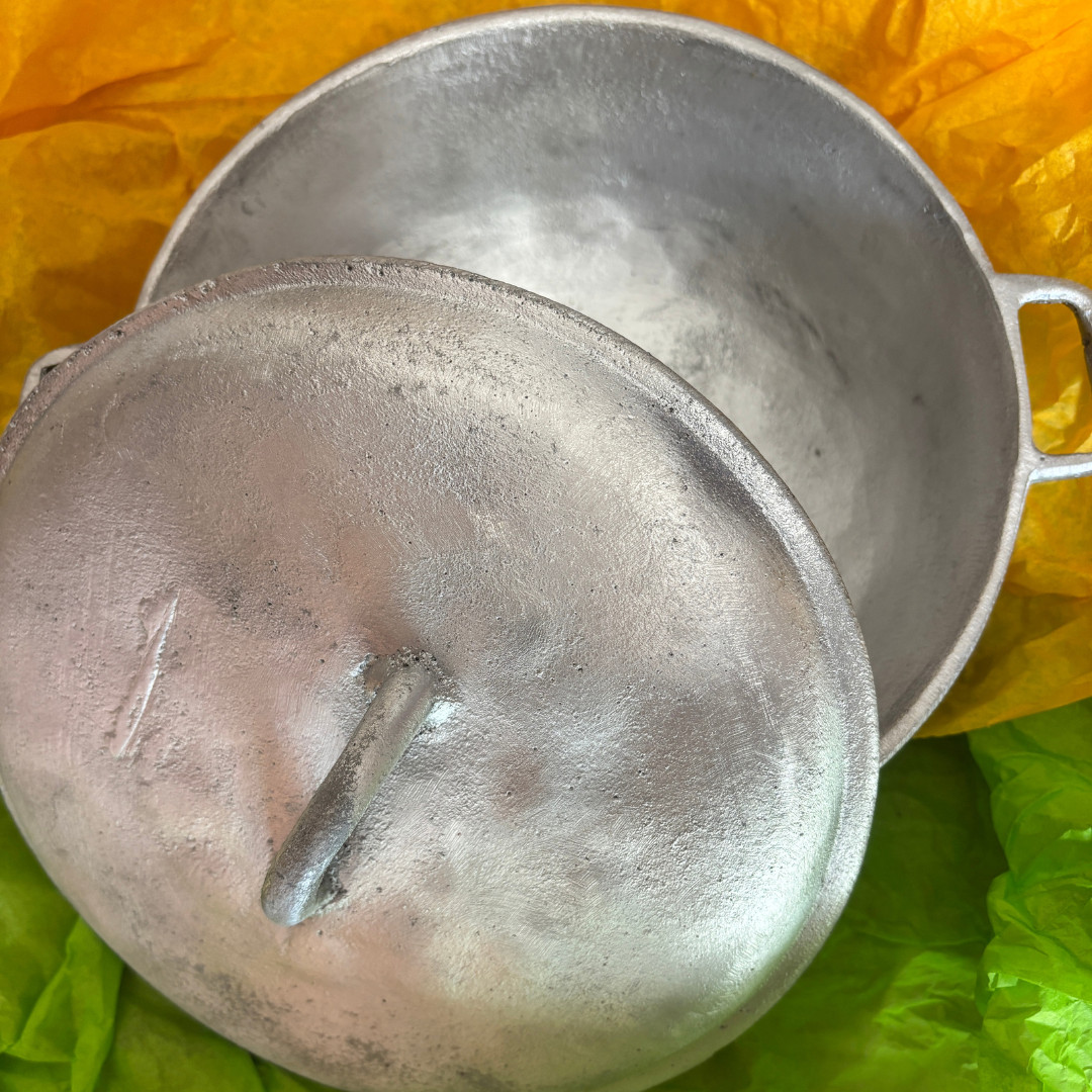 Jamaican Dutch Pot (Dutchie) 10 inch
