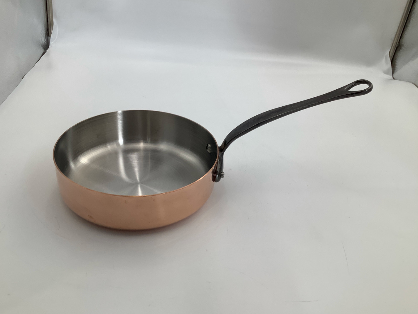 Mauviel M’Heritage M’150 CI Copper Saute Pan With Cast Iron Handle, 1.8-Qt.
